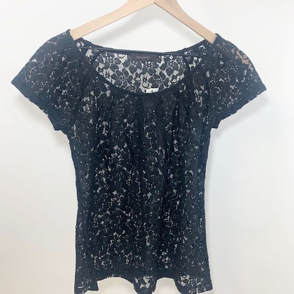 NWT The Limited Black Lace Top Size Small - Picture 2 of 5